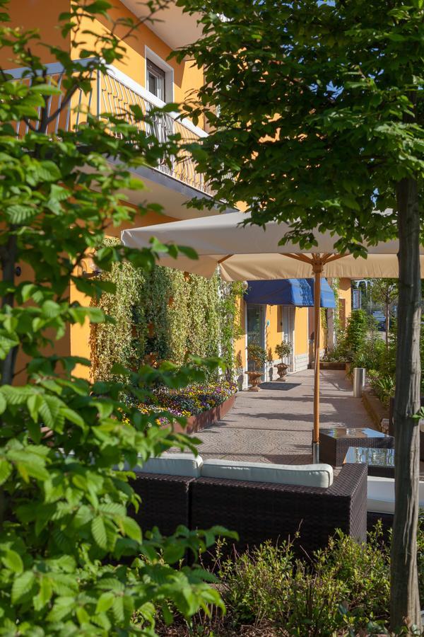 Hotel Bardolino Exterior photo